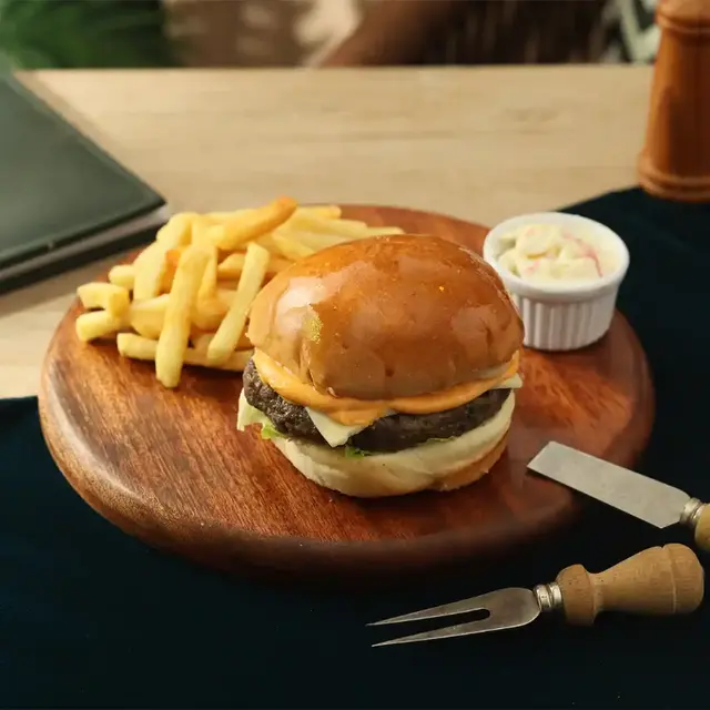 Classic Beef Burger